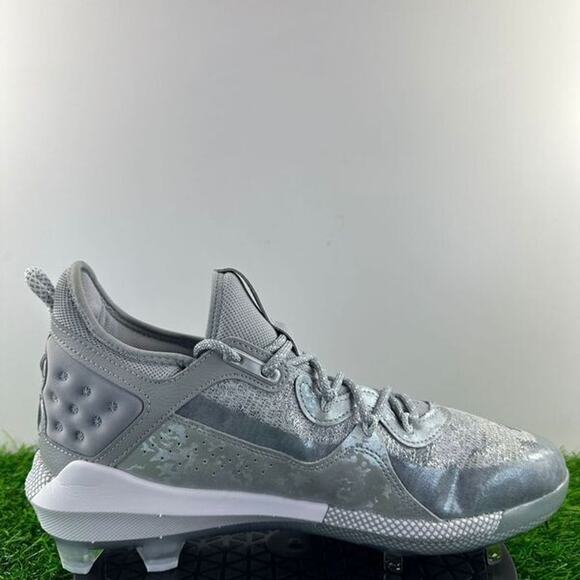 Under Armour Harper 8 Low ST Men Size 12 Gray White Hybrid Baseball Cleats NEW - Picture 4 of 8